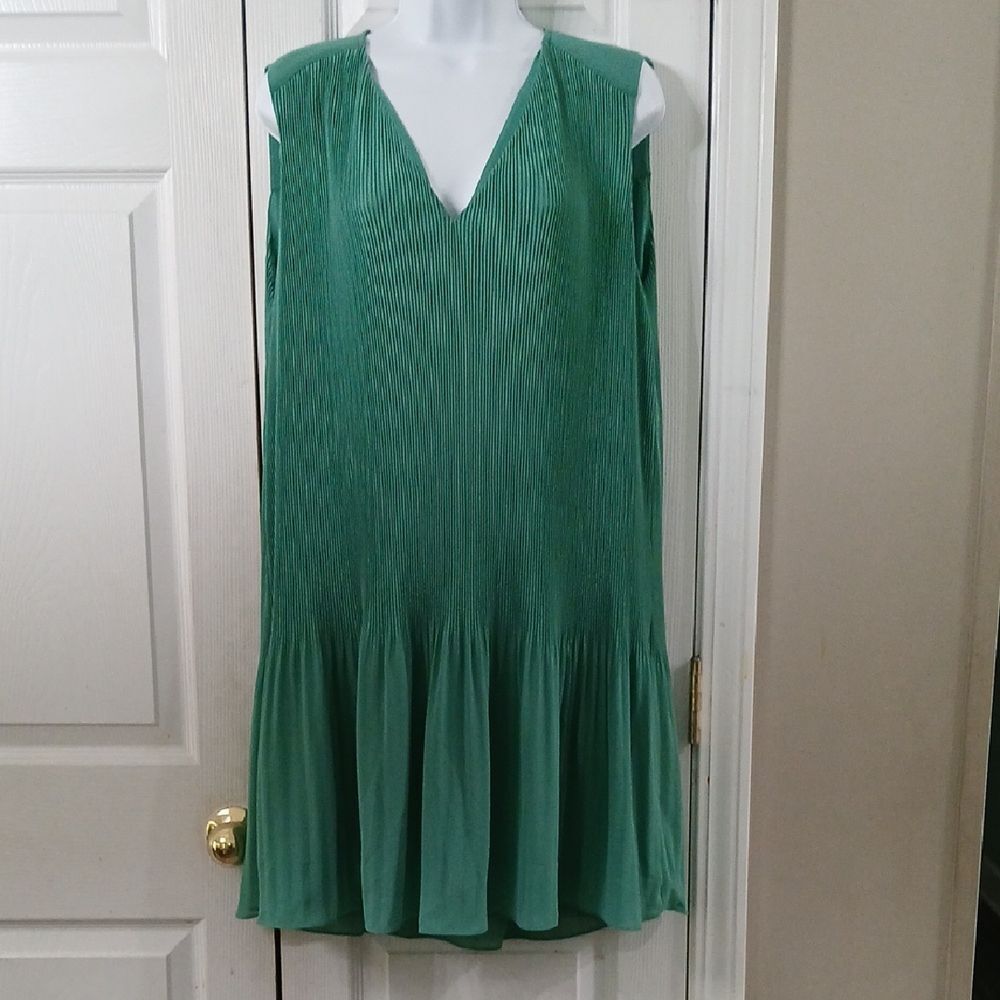 H&M light green ribbed sleeveless casual flirty summer vacation dress Sz L NWT